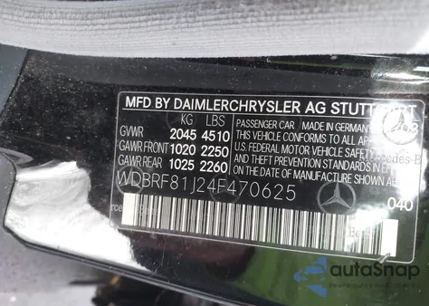 2004 Mercedes-Benz C 240 4Matic z USA, uszkodzony, nr VIN WDBRF81J24F470625